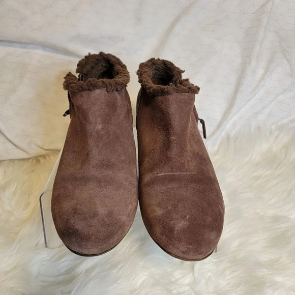COLE Haan Callie Women's Size 10.5 B Waterproof Brown Suede Ankle Booties Shoes - Picture 5 of 15